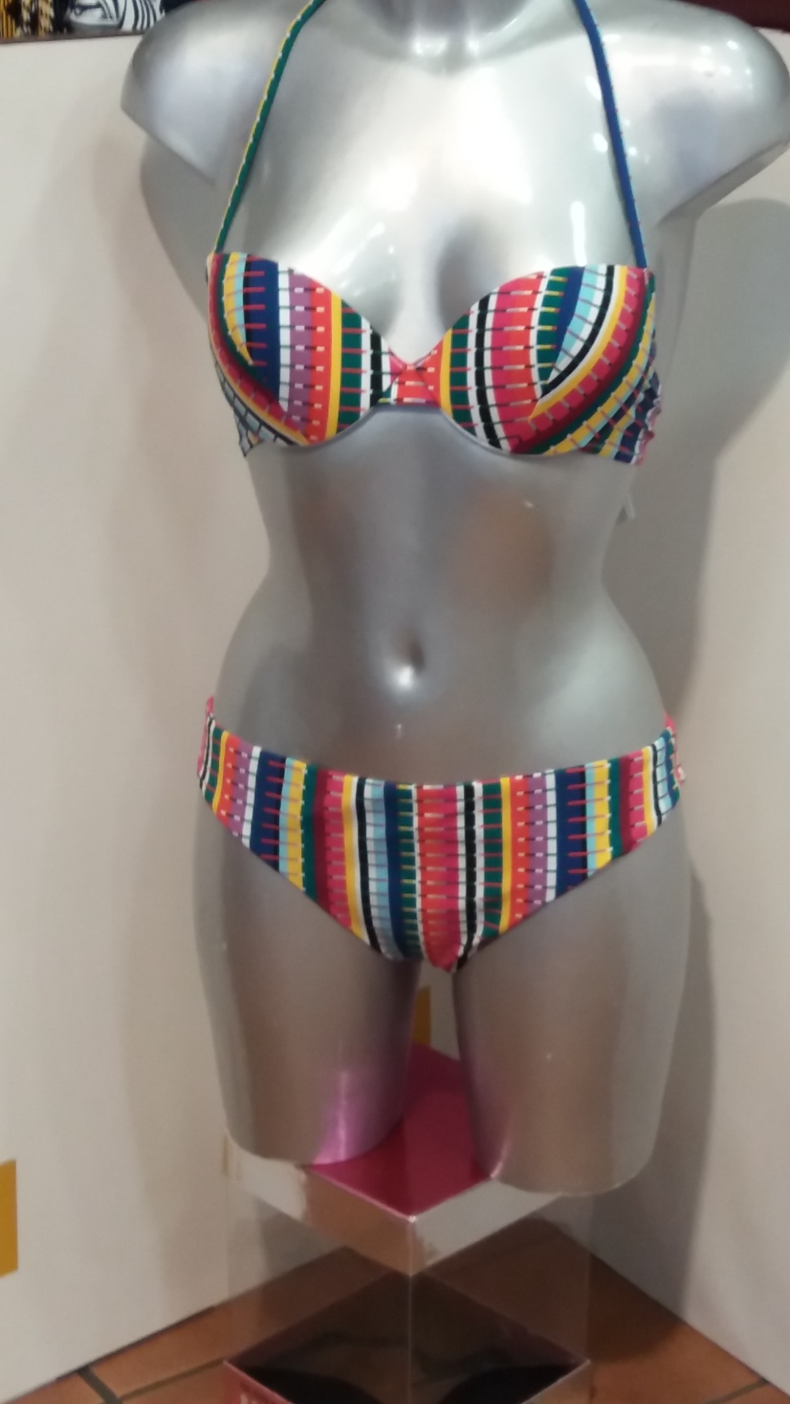 PASSIONATA BIKINI COMPLETO C/FOAM/AROS 48E2-KM ESTAMPADO COLORES T.90B