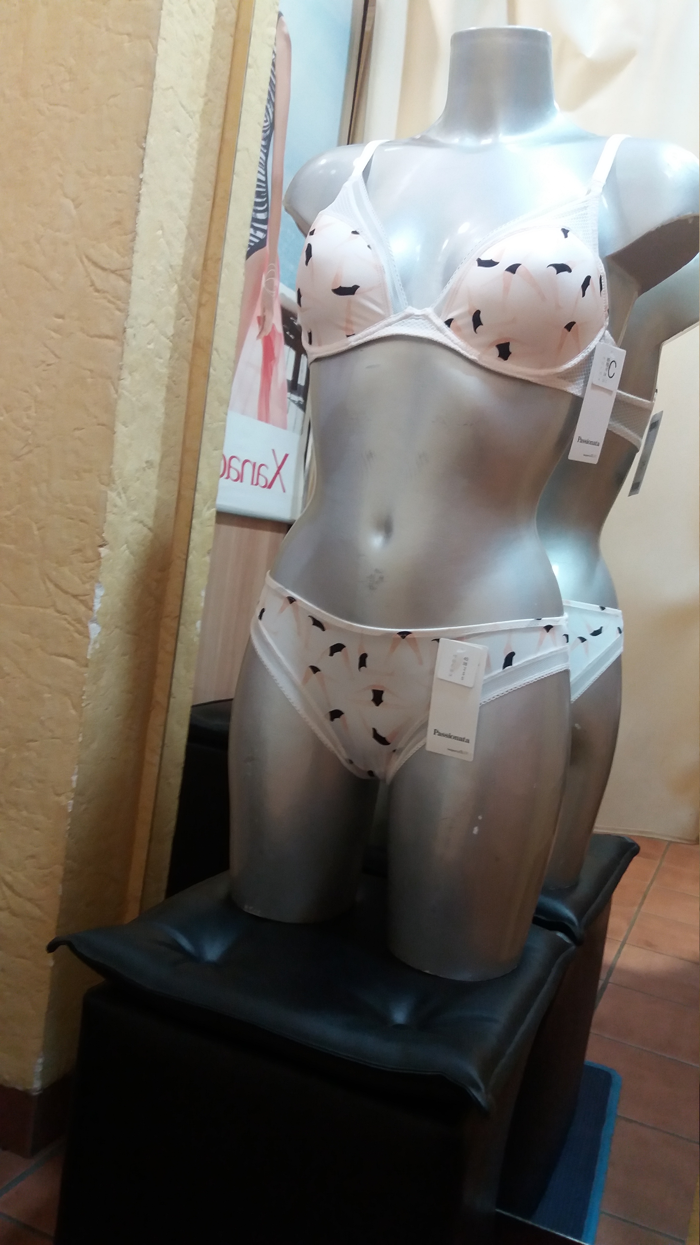 PASSIONATA SUJETADOR C/A FOAM 41C94W  ESTAMP/ MUÑECAS T.90/C