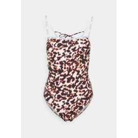 CALVIN KLEIN  BAÑADOR  S/AROS  FOAM  KWOKW01647  C.ANIMAL  T.S/P
